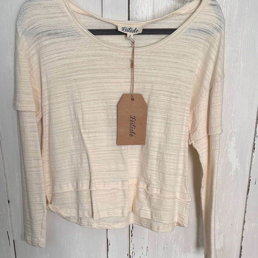 Listicle Cream Long-Sleeve Scoop Neck Women’s Top SZ SM
